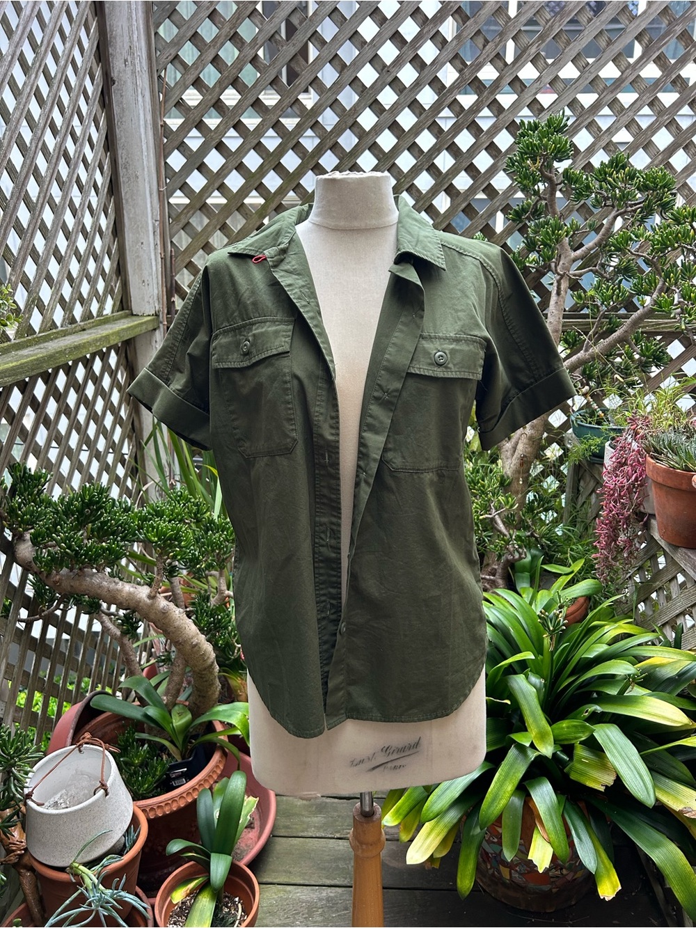 Women’s Short-Sleeve Utility Shirt - Olive Green